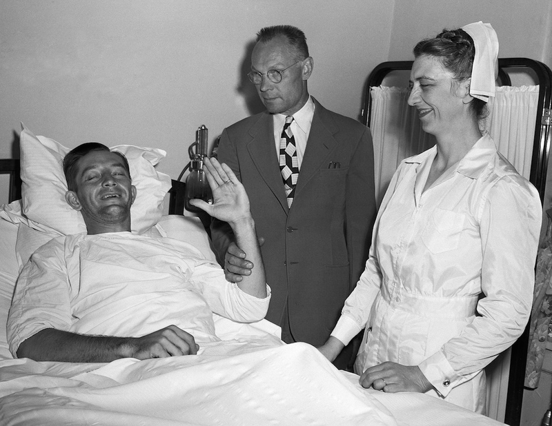 Illustration for article titled The Unnatural Shooting Of A Baseball Player By A Silly Teenage Honey